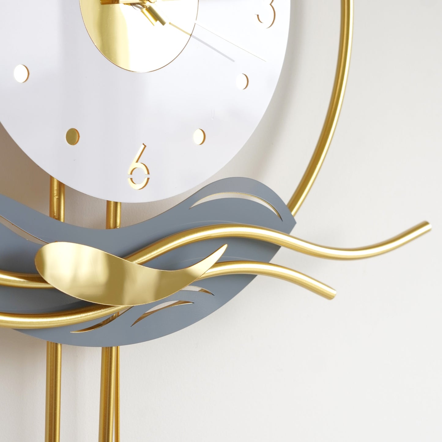 Golden timekeeper Wall Clock