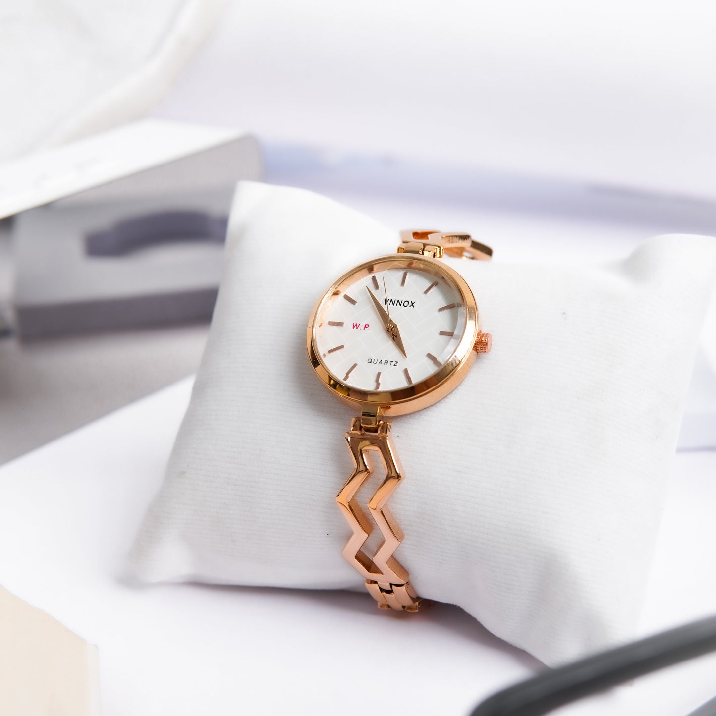 Vnnox Ladies Rose Gold Hand Watch