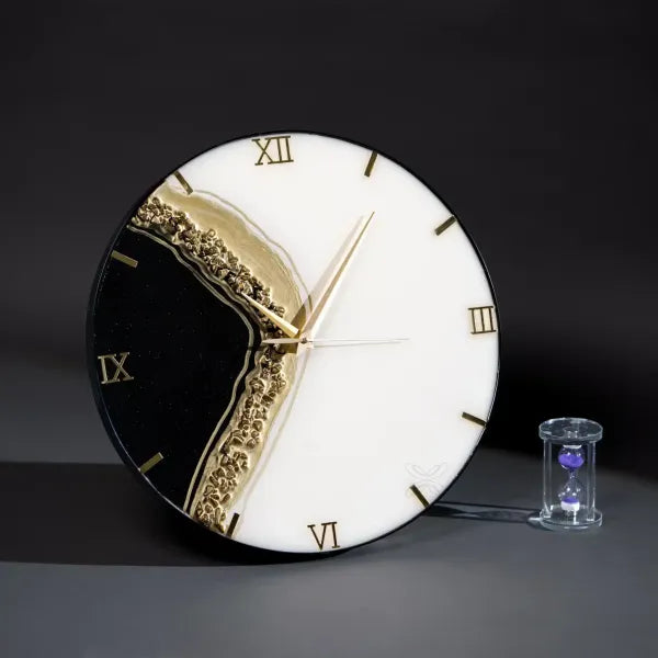 Timeflow resin clock