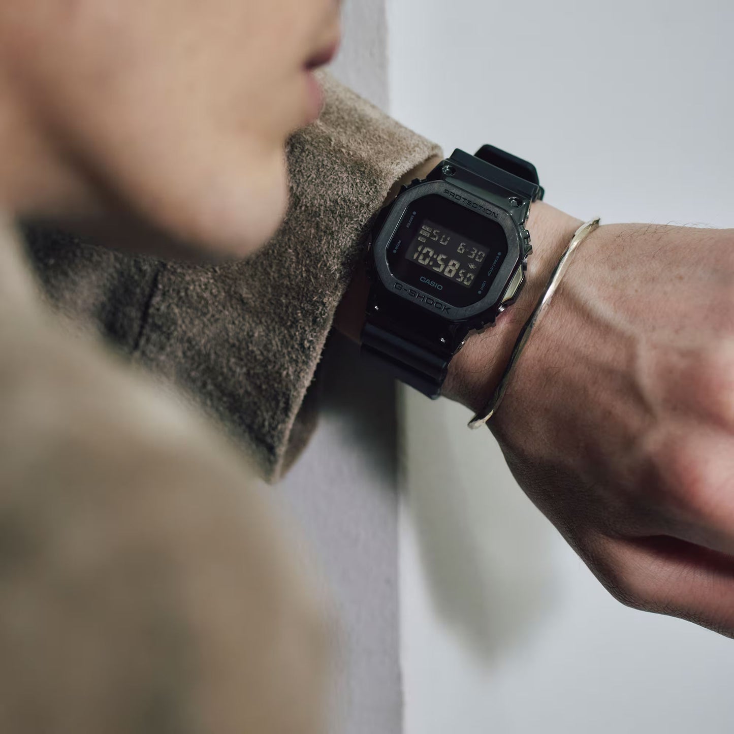 5600BB METAL BODY SILVER BLACK