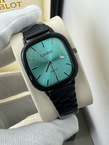 QUARTZ VINTAGE WATCH