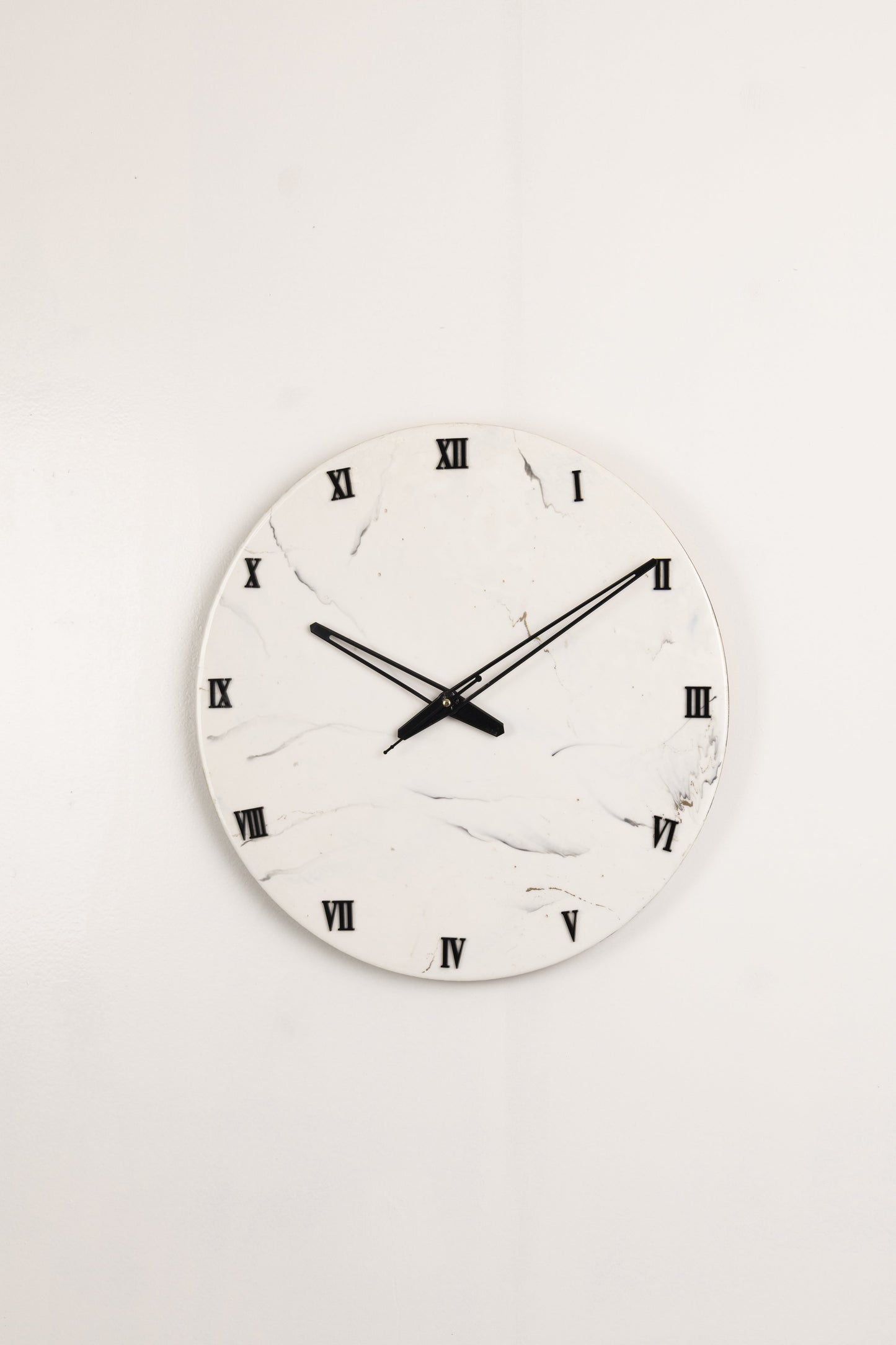 Snowy Peak resin clock