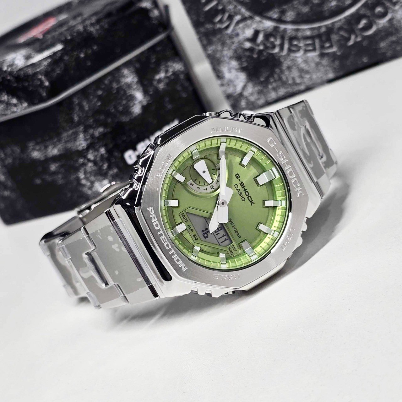 2100 D SILVER GREEN DIAL WATCH
